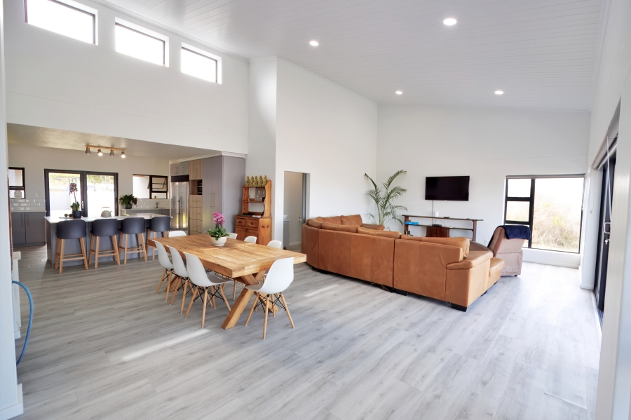 4 Bedroom Property for Sale in Stilbaai Wes Western Cape